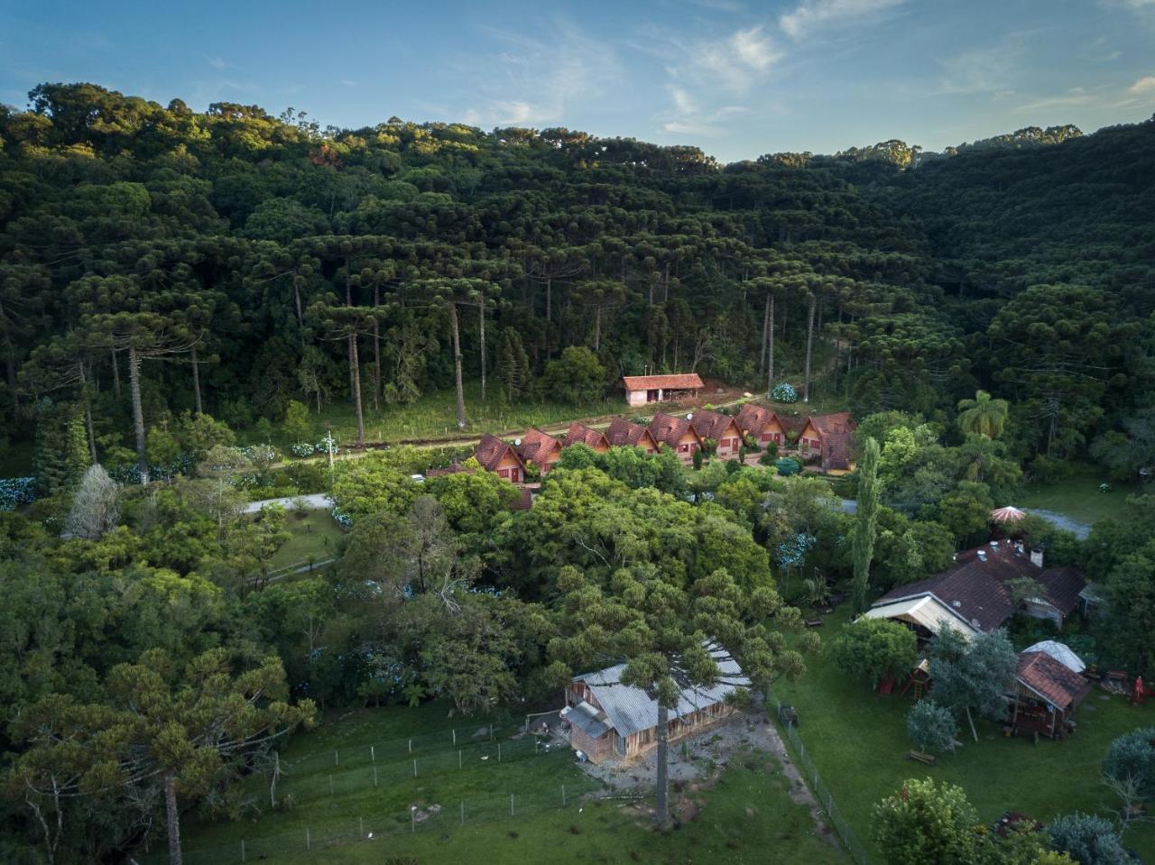 Hotel Fioreze Chales Грамаду Экстерьер фото
